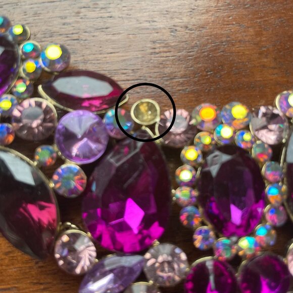 Purple Jeweled and Gold Tone Statement Necklace. - Picture 6 of 6